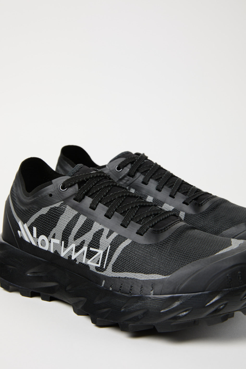 NNormal Women Kjerag Brut Black  by Nnormal