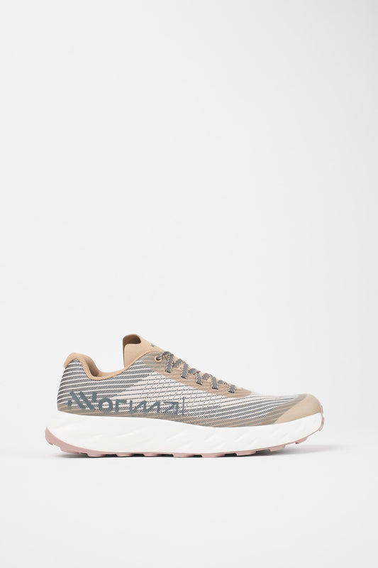 NNormal Men Kjerag 01 Beige  by Nnormal